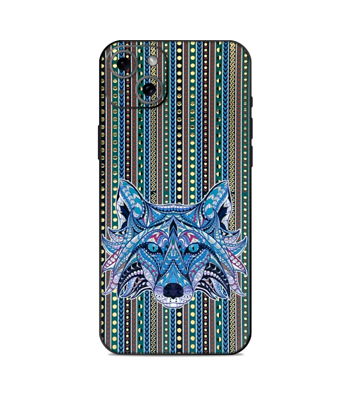 iPhone 15 Plus Blue Eyed Fox